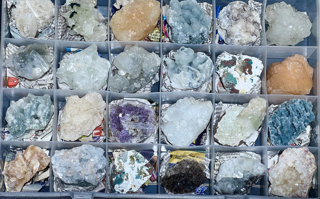 Zeolite Crystal Collection (24 Pc Flat) Wholesale Rough Raw Natural Gemstones Crystals Apophyillite Stilbite Amethyst Thomsonite