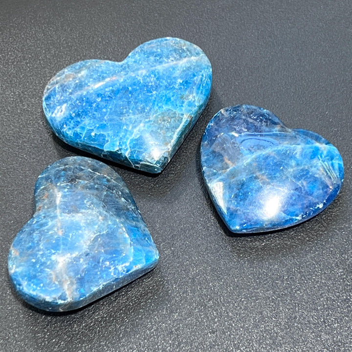 Blue Apatite Heart Polished Crystal Carving Gemstones